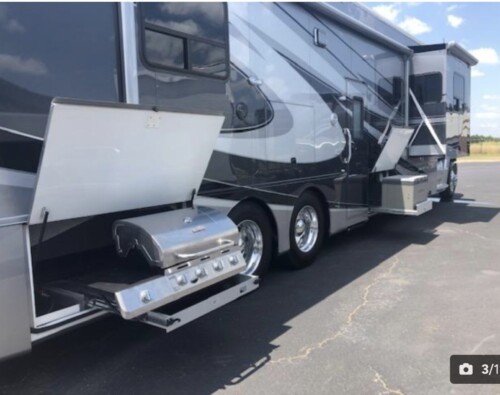 2017 NRC Triple Slide 2 Bath Cascadia, 600 HP Cummins, 115K Miles, Available Today - Image 7